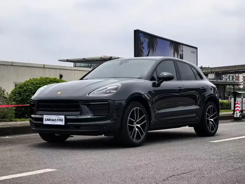 Porsche Macan, 2022