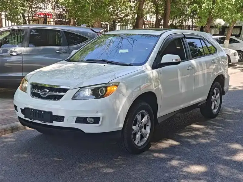 BYD S6, 2011