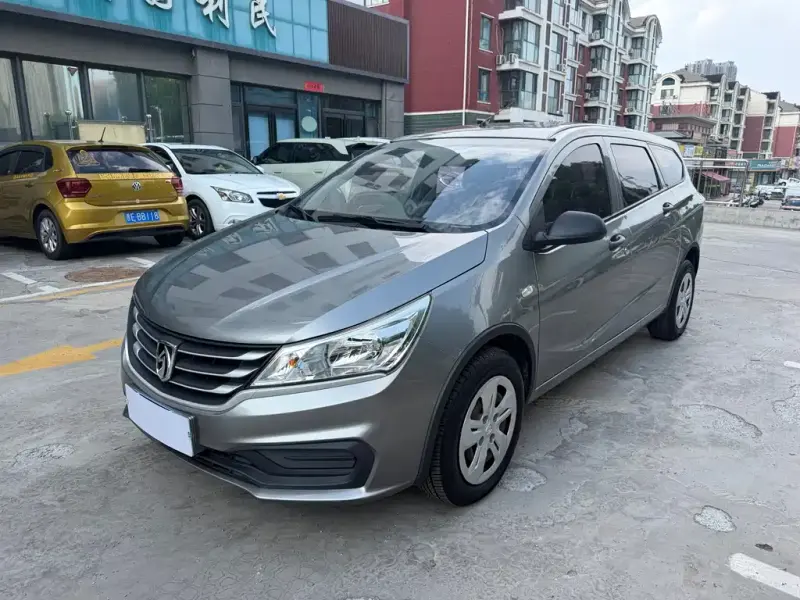 Baojun 310W, 2018