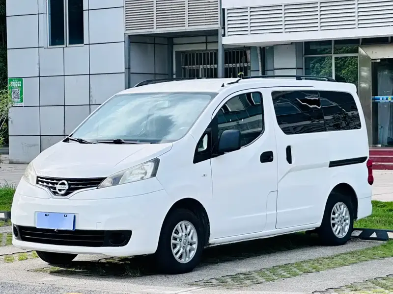 Nissan NV200, 2013
