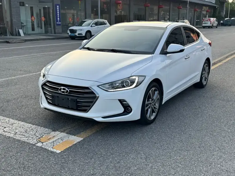 Hyundai Elantra, 2016