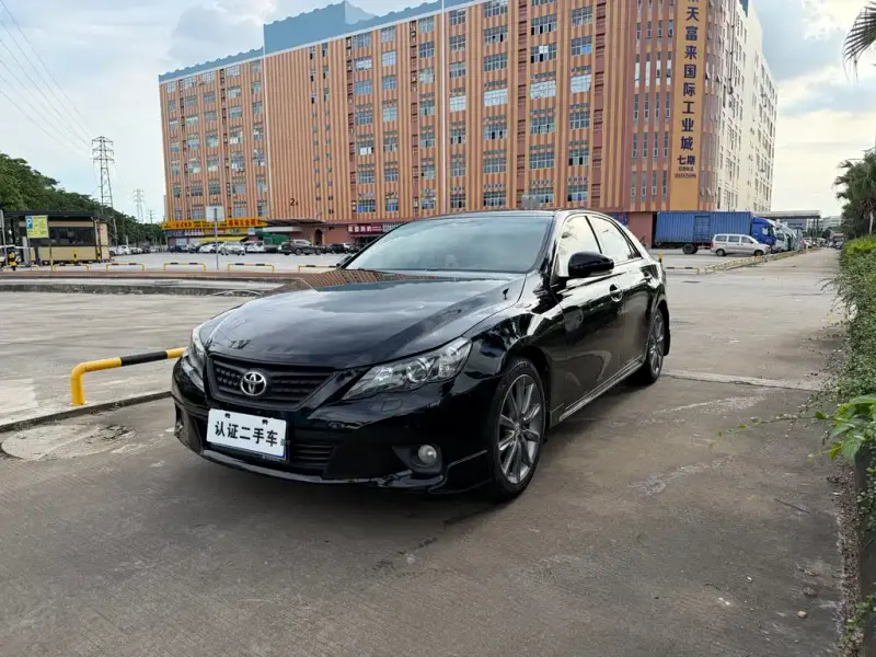 Toyota Reiz, 2013