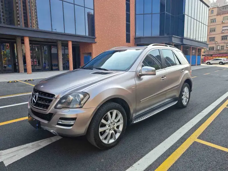 Mercedes-Benz M-Class, 2011