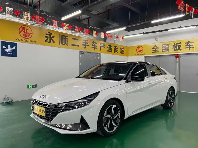 Hyundai Elantra, 2021