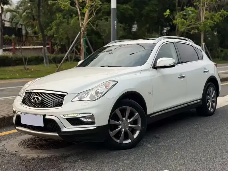 Infiniti QX50, 2016