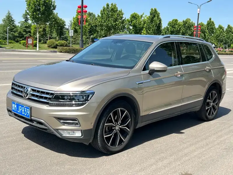 Volkswagen Tiguan L, 2017