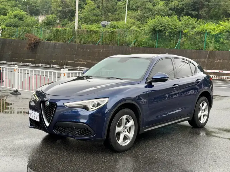 Alfa Romeo Stelvio, 2019