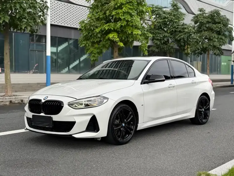 BMW 1 Series, 2021