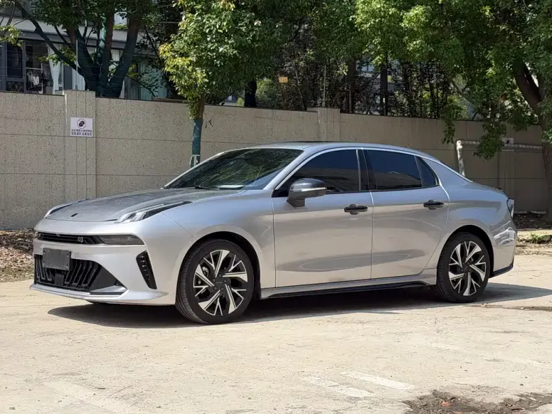 Lynk & Co 03, 2025