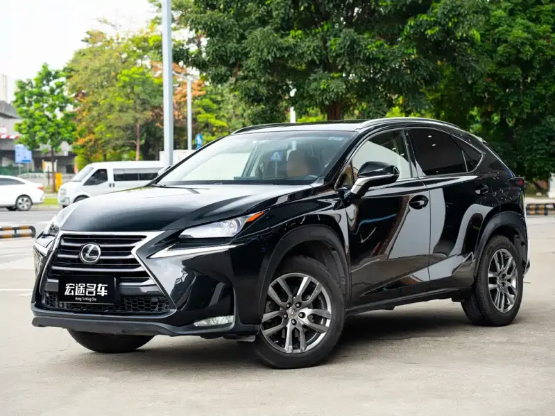 Lexus NX, 2016