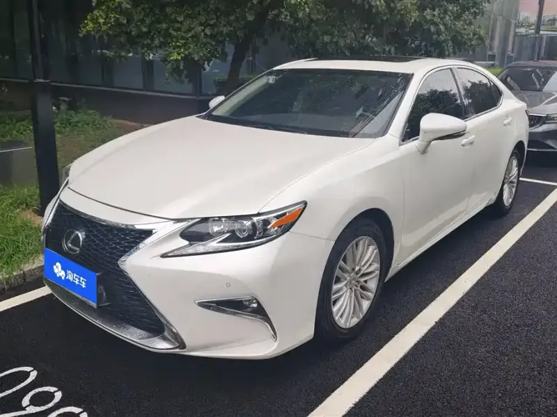 Lexus ES, 2017