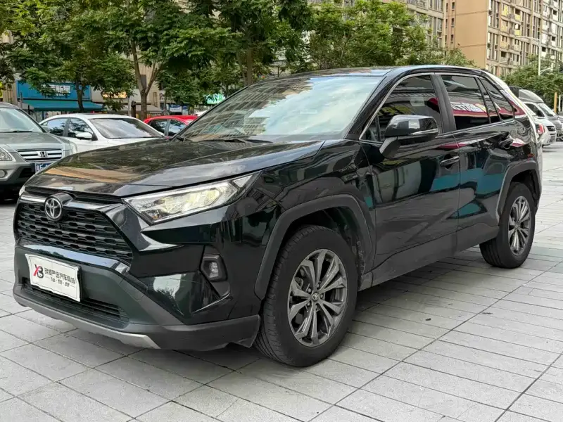 Toyota RAV4, 2024