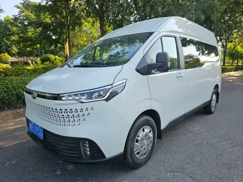 Maxus V70, 2023