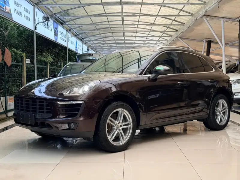 Porsche Macan, 2016