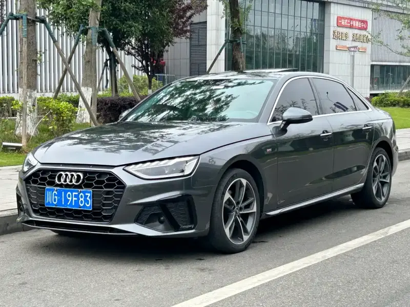 Audi A4L, 2022