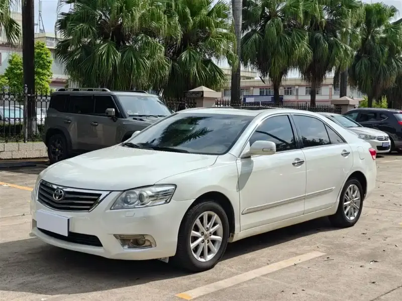Toyota Camry, 2010