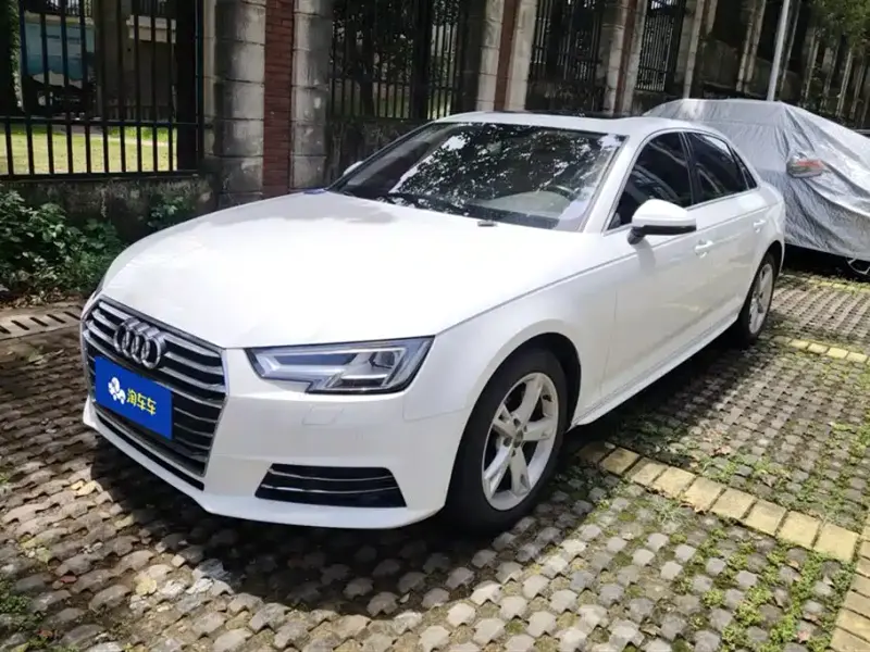 Audi A4L, 2017