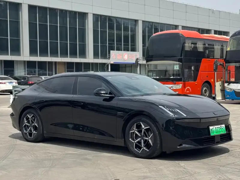 Lynk & Co Z10, 2024