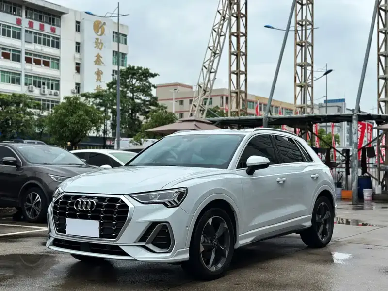 Audi Q3, 2022