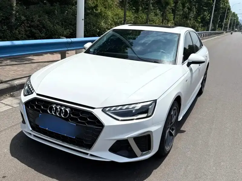 Audi A4L, 2023