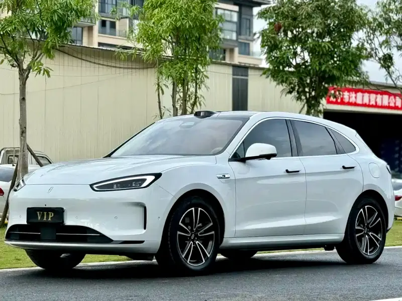 AITO M5, 2024