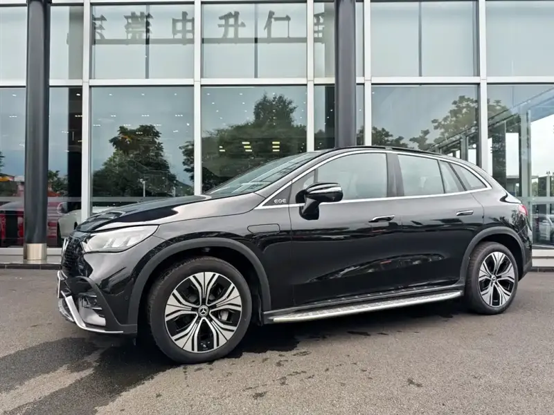 Mercedes-Benz EQE SUV, 2025