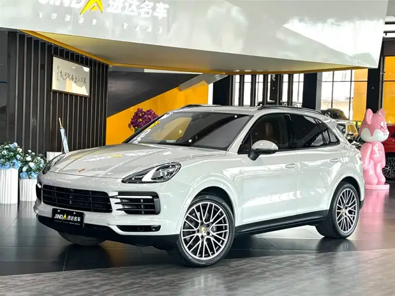 Porsche Cayenne, 2023