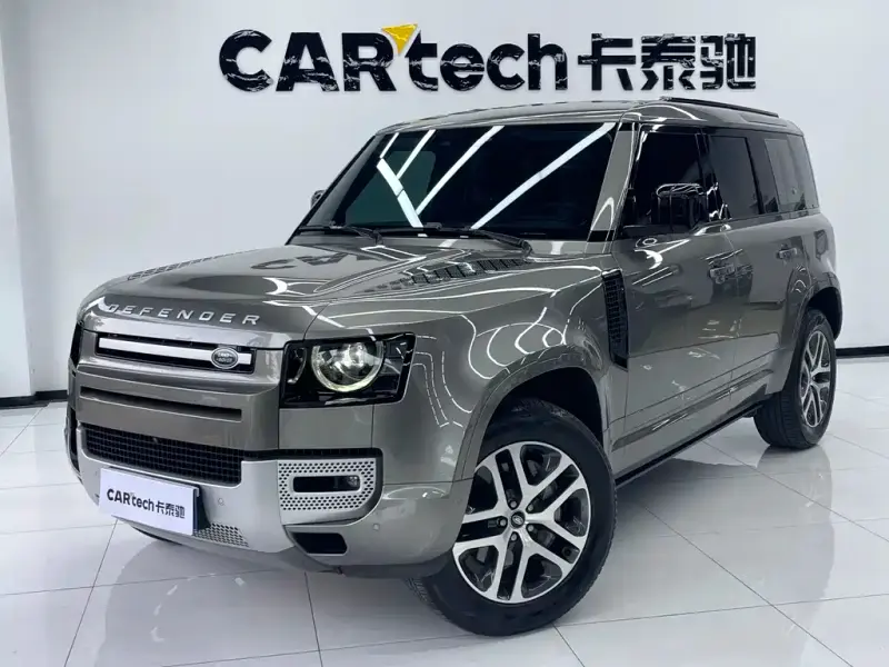 Land Rover Defender, 2024