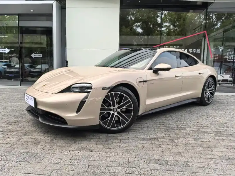 Porsche Taycan, 2024