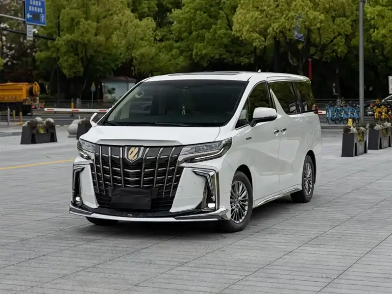 Toyota Alphard, 2023