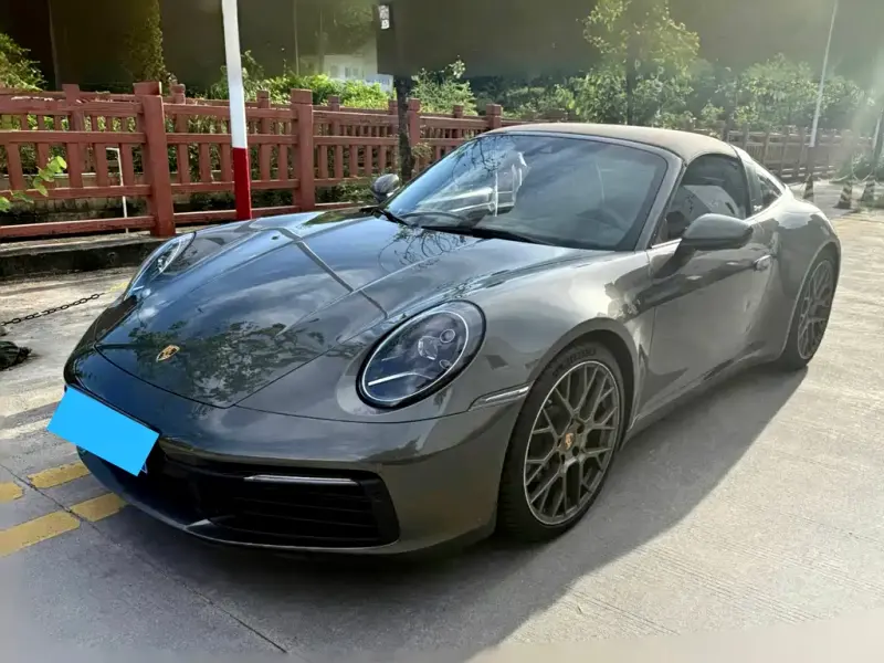 Porsche 911, 2023