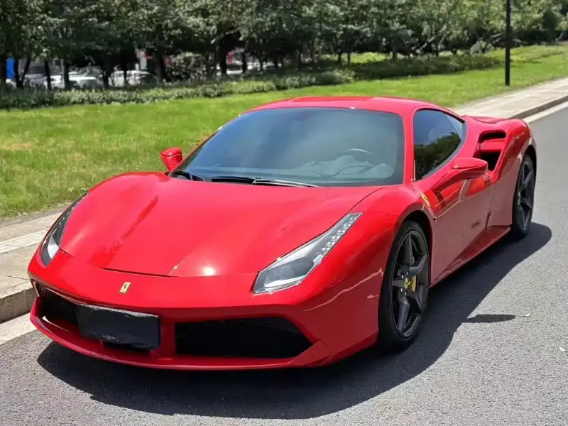 Ferrari 488, 2019