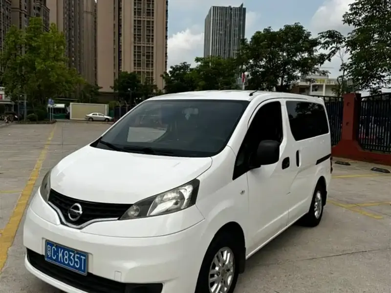 Nissan NV200, 2013