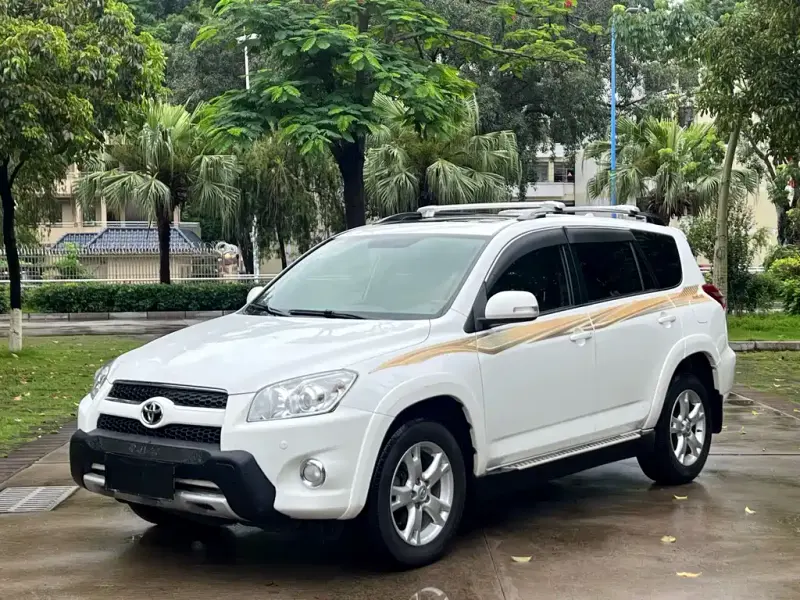 Toyota RAV4, 2012