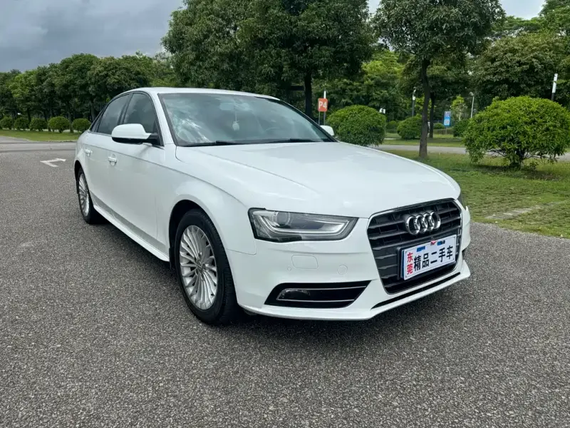 Audi A4L, 2013