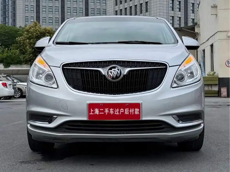 Buick GL8, 2017