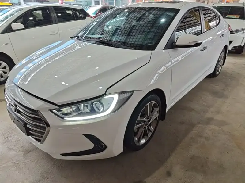 Hyundai Elantra, 2019