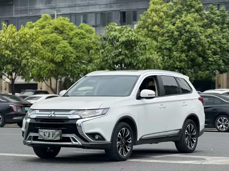 Mitsubishi Outlander, 2019