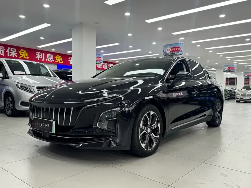 Hongqi E-QM5, 2023