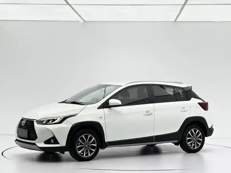 Toyota Yaris L, 2023