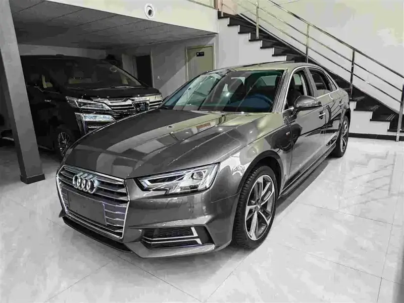 Audi A4L, 2017