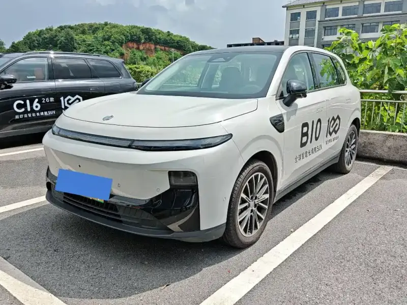 Leapmotor B10, 2025