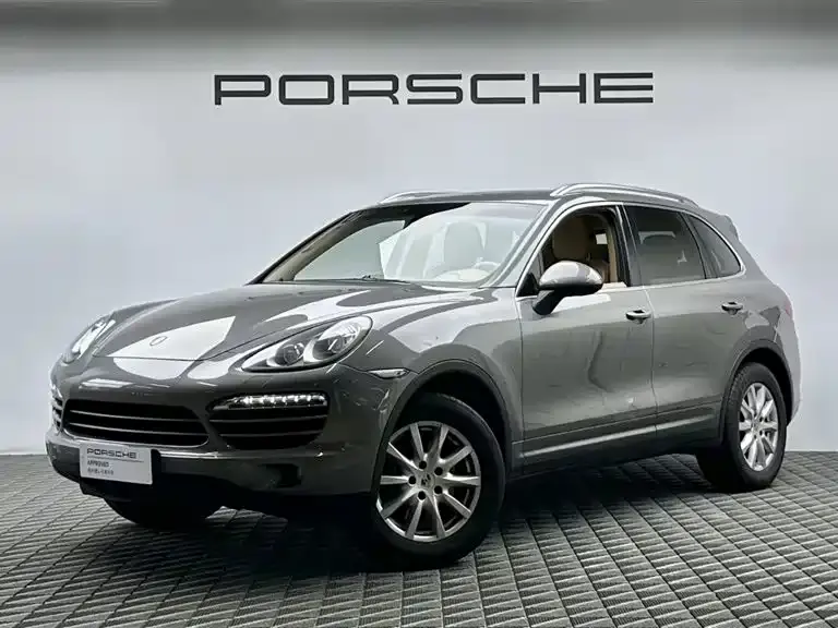 Porsche Cayenne, 2012