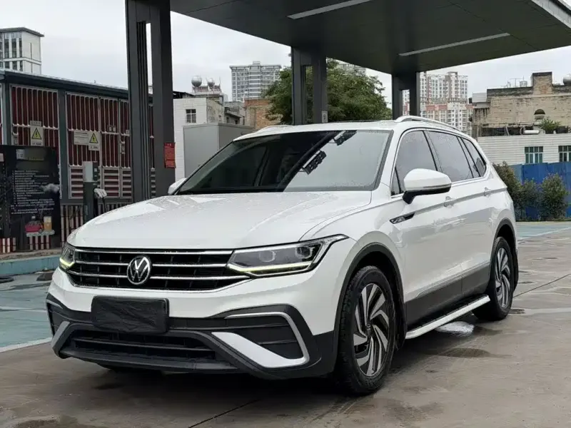 Volkswagen Tiguan L, 2021