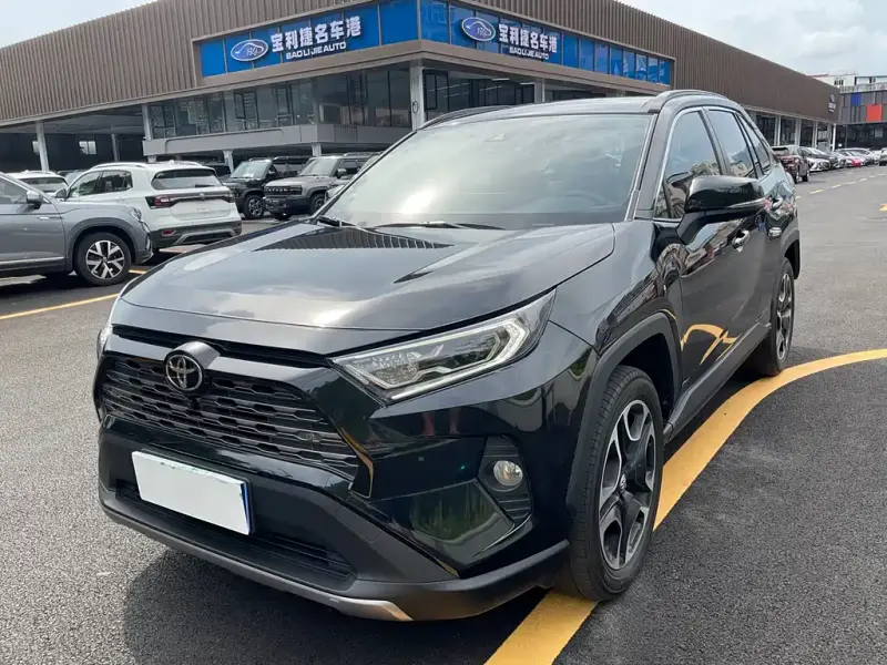 Toyota RAV4, 2021