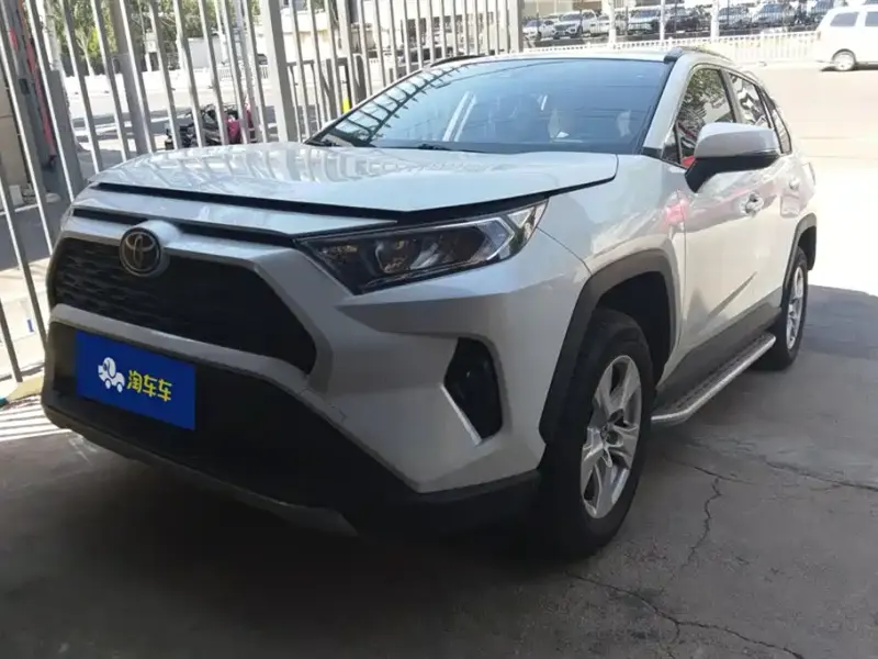 Toyota RAV4, 2023