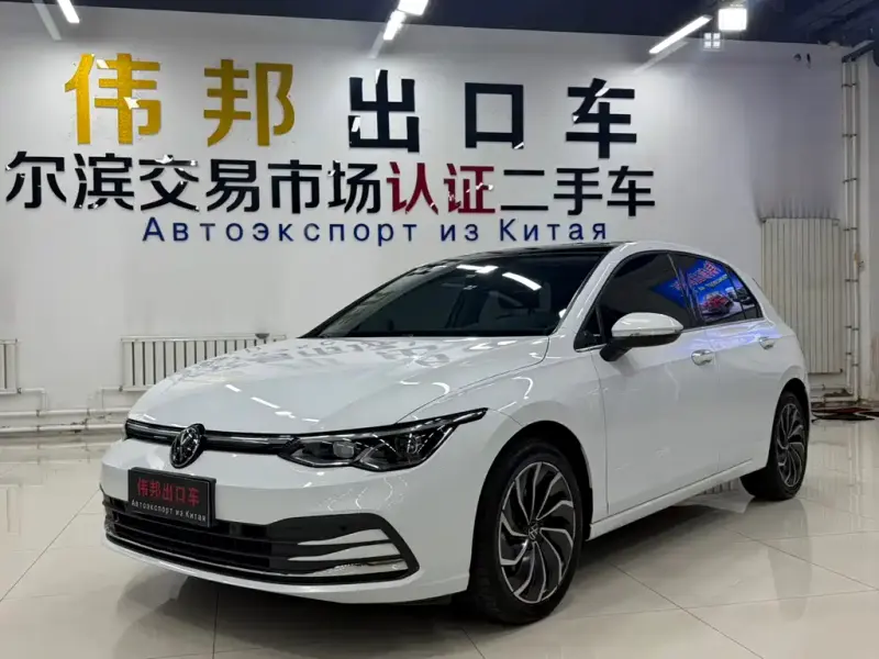 Volkswagen Golf, 2023