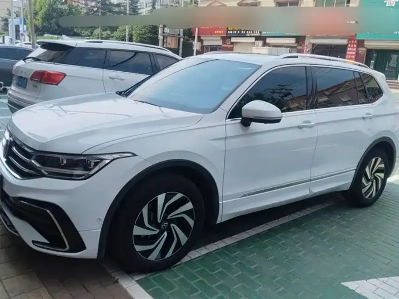 Volkswagen Tiguan L, 2024