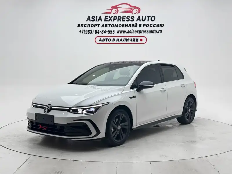 Volkswagen Golf, 2022