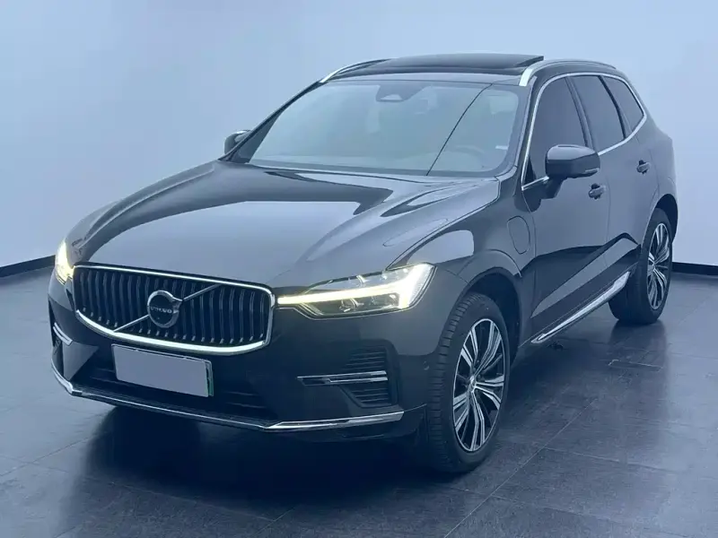 Volvo XC60 PHEV, 2022